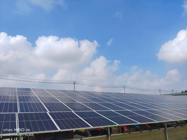 Photovoltaic roof